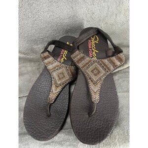 Women’s 9 Skechers Sandals Brown Gold Jeweled Meditation Sweet Rock Thong Yoga